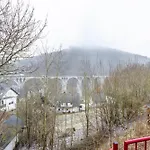 아파트 Viadukt